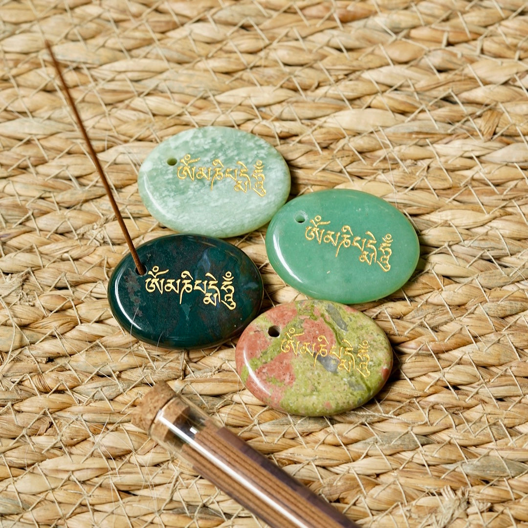 atural Crystal Om Mani Padme Hum ( Six-Syllable Mantra ) Worry Stone Incense Holder Keychain Bag Hanging DIY