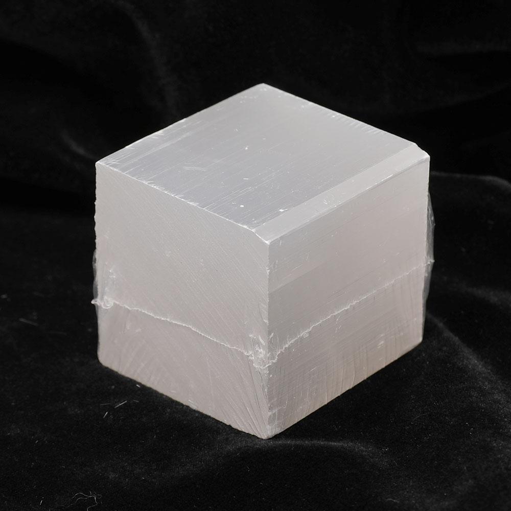 1.8" 220g/pc Selenite Cubes Wholesale Crystals USA