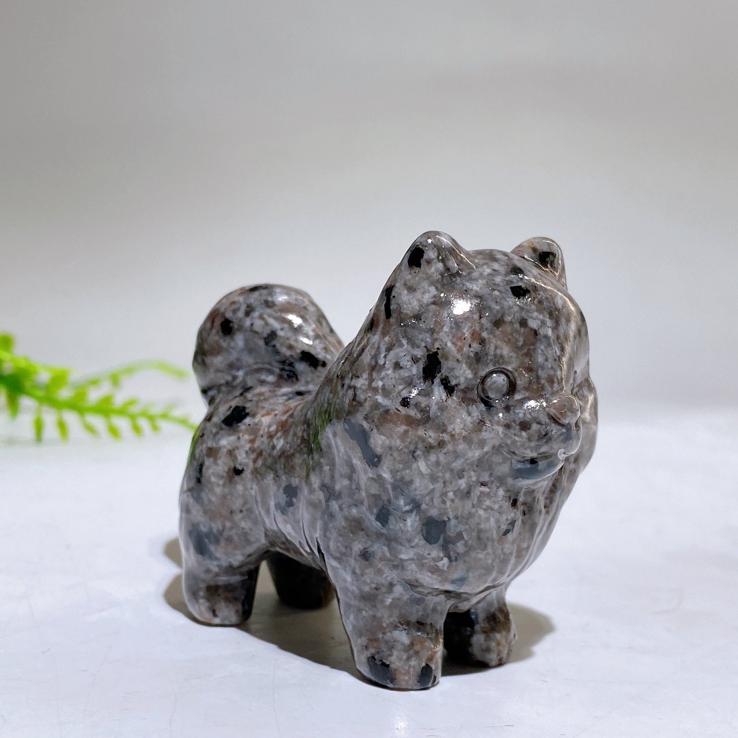 2.2" Naturla Crystal Pomeranian Dog Carving Wholesale