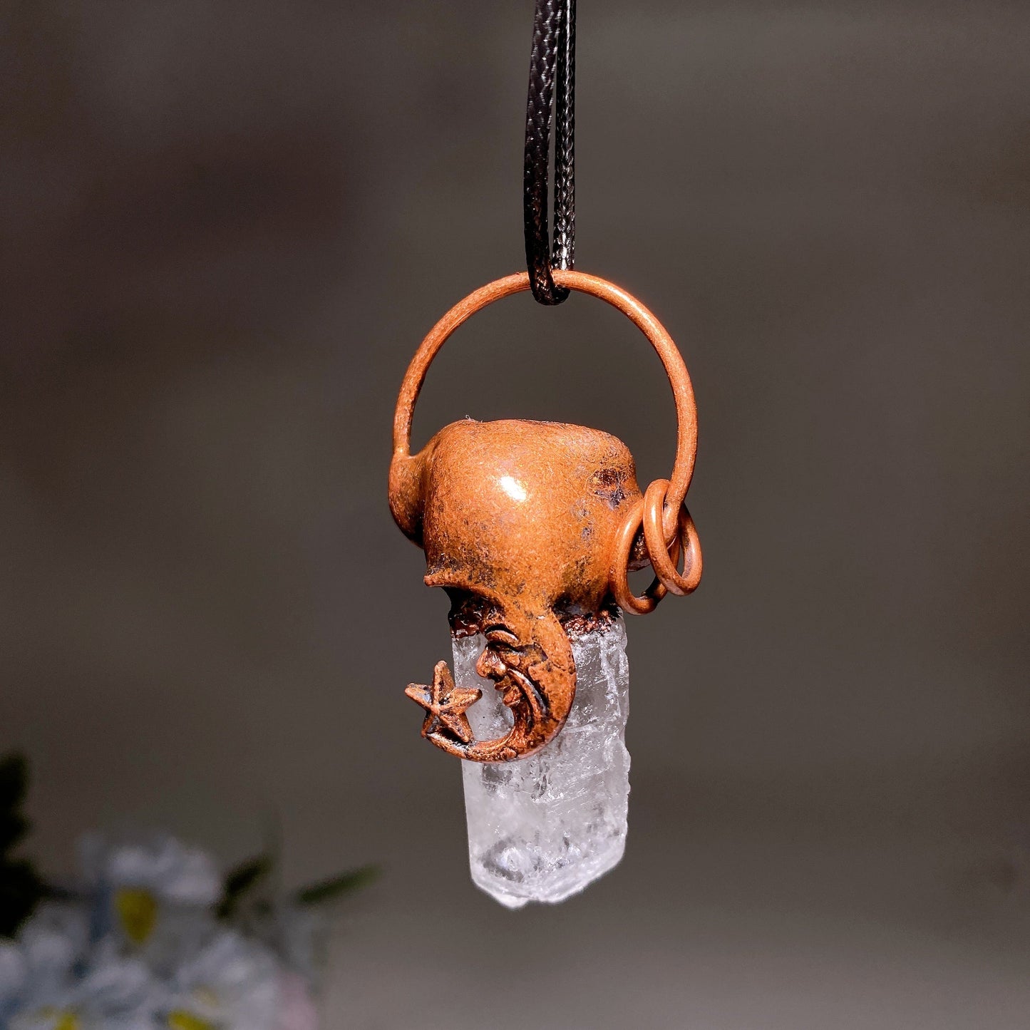 Clear Quartz Pendant with Metal Moo Face Decor Crystal Healing Bulk Wholesale