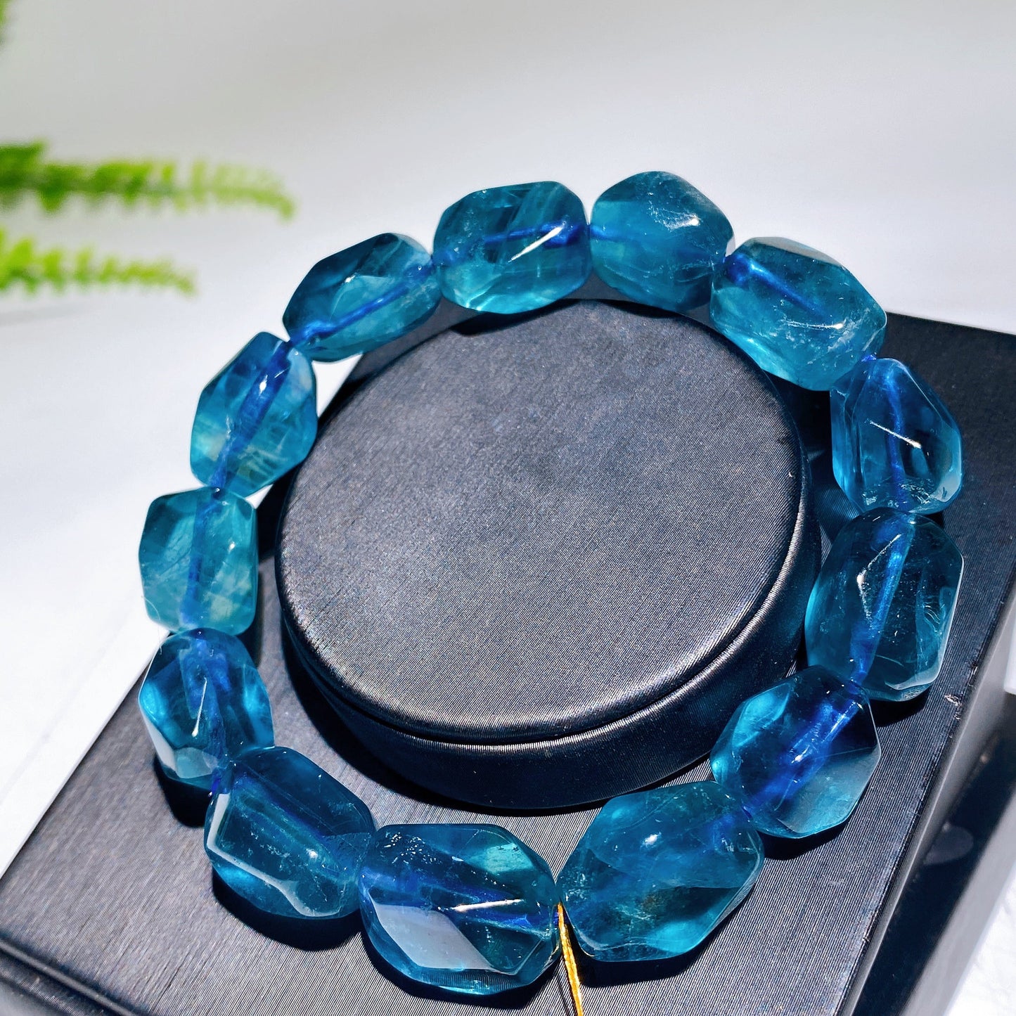 14-18mm Natural Blue Fluorite Chunky Bracelet Wholesale