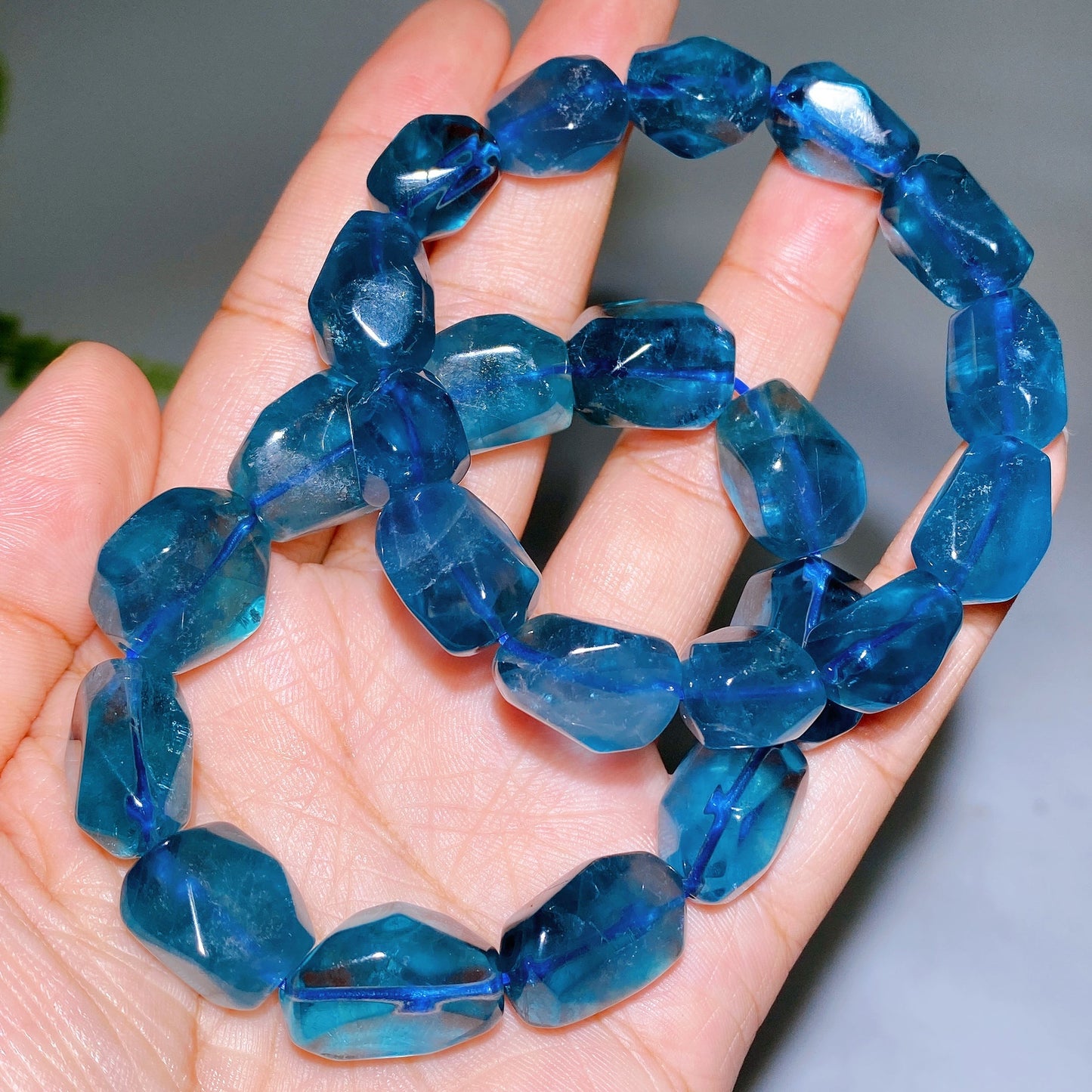 14-18mm Natural Blue Fluorite Chunky Bracelet Wholesale