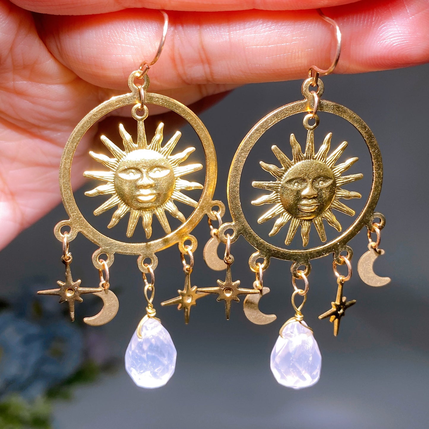 Golden Color Suns Face Crystal Earrings Crystal Healing Bulk Wholesale