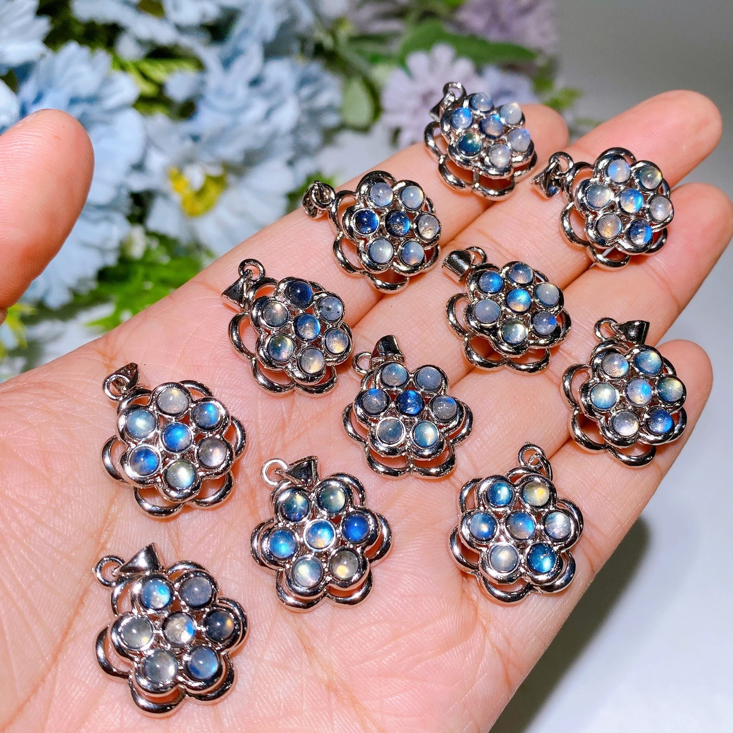 20mm Golden Rutialted Quartz Labradorite Amethyst Spin Flower Pendant Crystal healing Bulk Wholesale