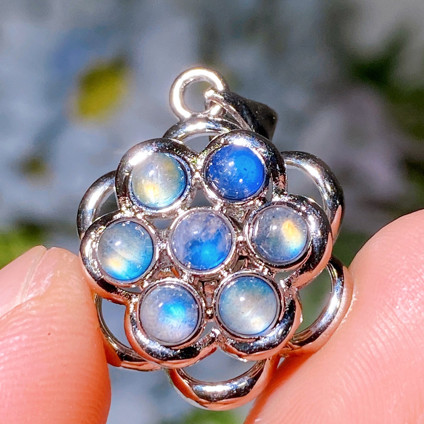 20mm Golden Rutialted Quartz Labradorite Amethyst Spin Flower Pendant Crystal healing Bulk Wholesale