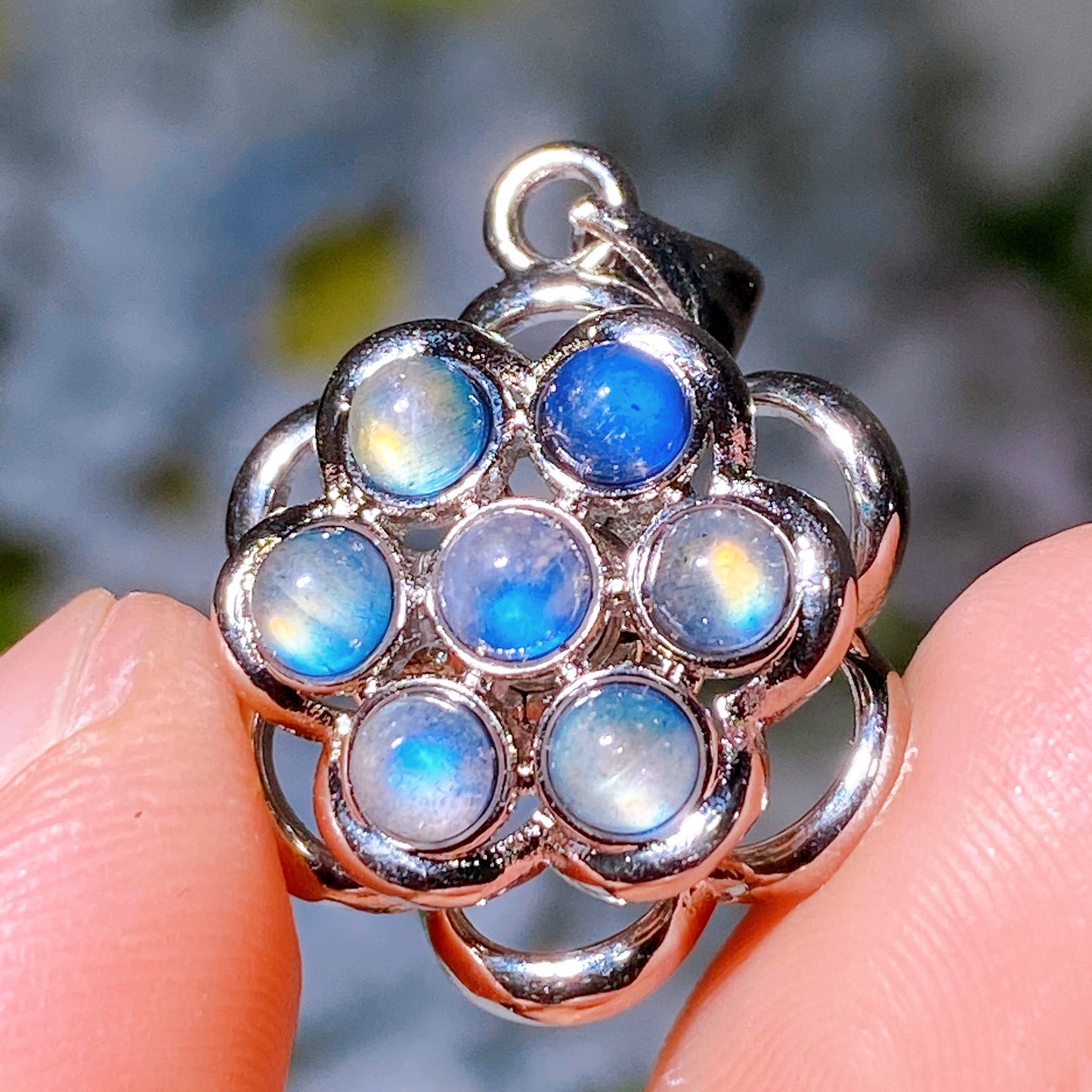 20mm Golden Rutialted Quartz Labradorite Amethyst Spin Flower Pendant Crystal healing Bulk Wholesale