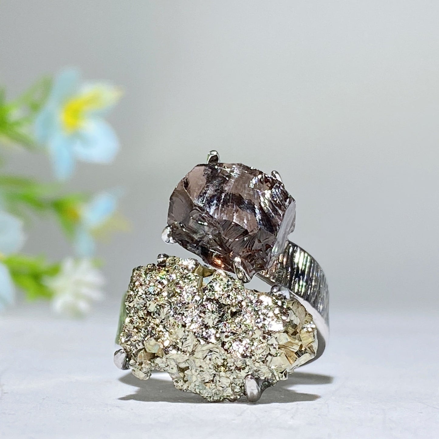 Adjustable Double Crystal Raw Stone Ring Crystal Healing Bulk Wholesale