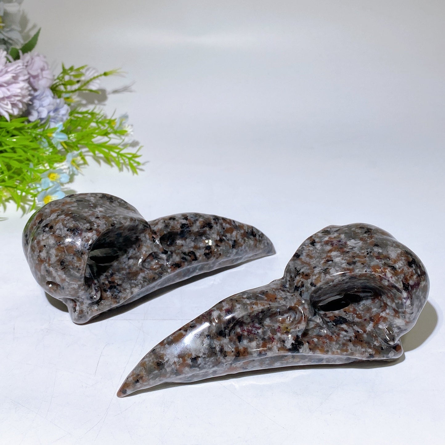 5.8" UV Reactive Yooperlite Raven Skull Carving Crystal Healing Bulk Wholesale