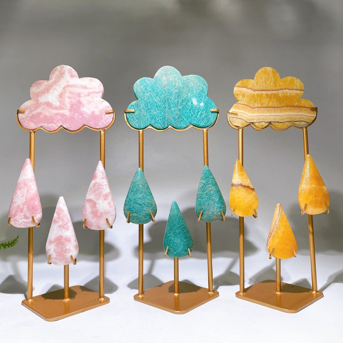 Natural Crystal Cloud Raindrop Carving with Stand Free Form Crystal Healing Bulk Wholesale