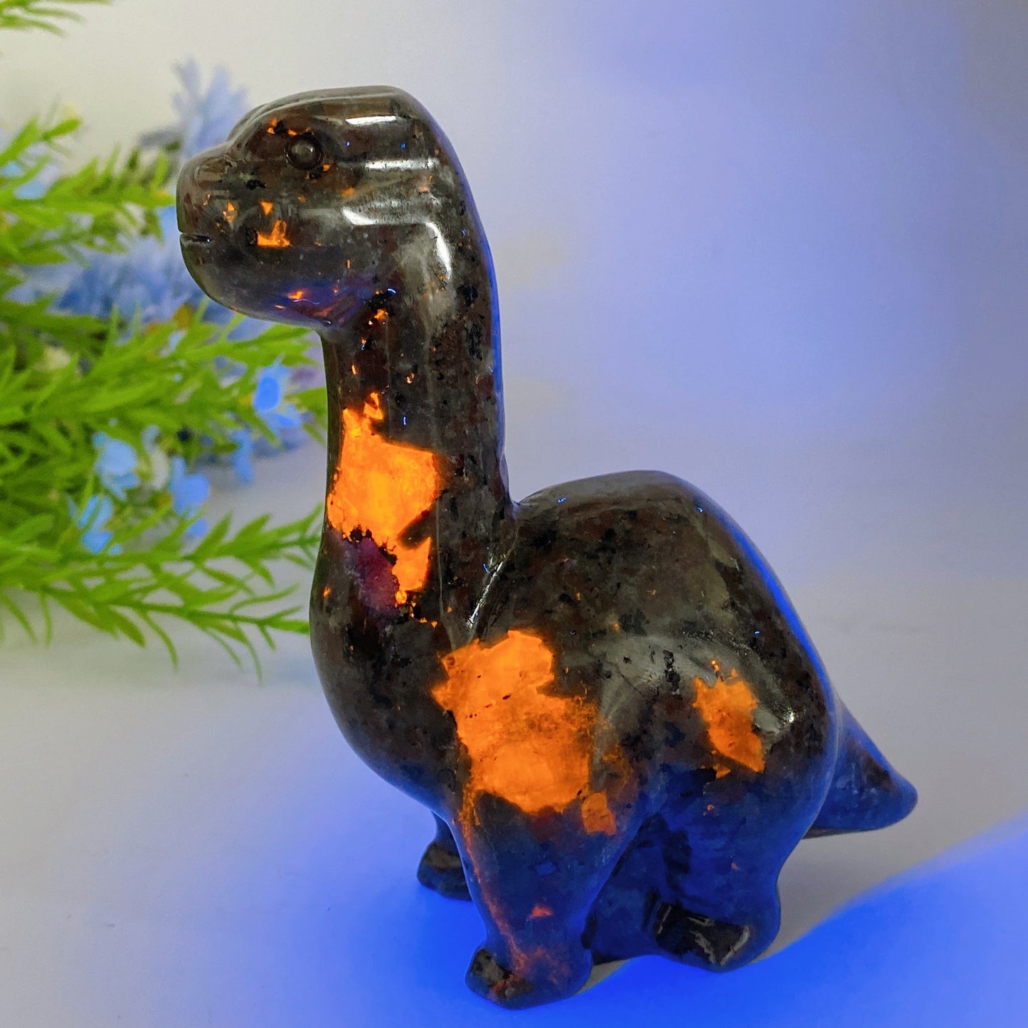 4.9" UV Reactive Yooperlite Dinosaur Carving Crystal Healing Bulk Wholesale