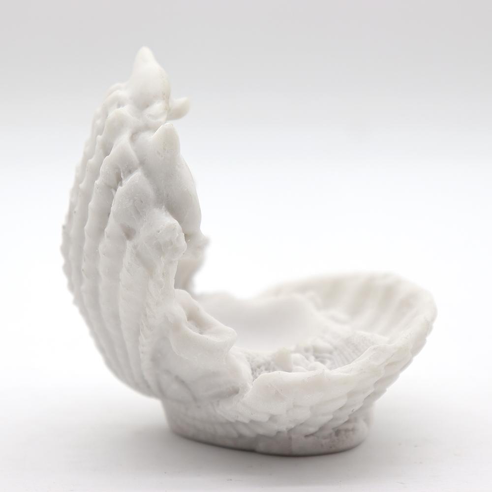 Shell Shape White Resin Display Stand for Home Decoration